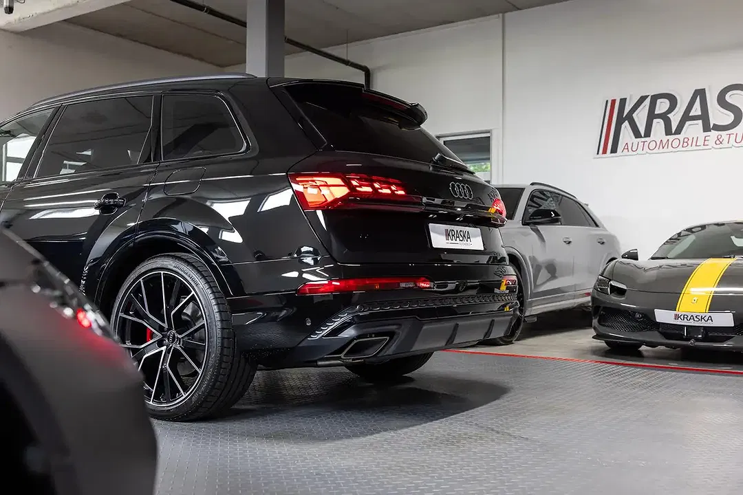 Audi Q7 - Thumbnail 12