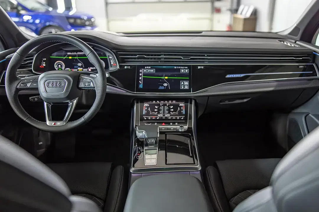 Audi Q7 - Thumbnail 17