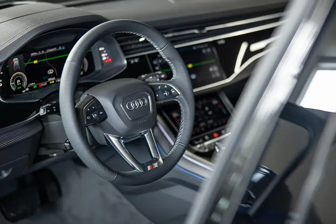 Audi Q7 - Thumbnail 21