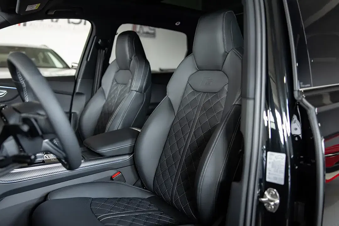Audi Q7 - Thumbnail 22