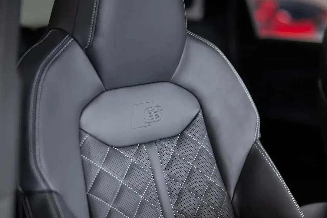 Audi Q7 - Thumbnail 24