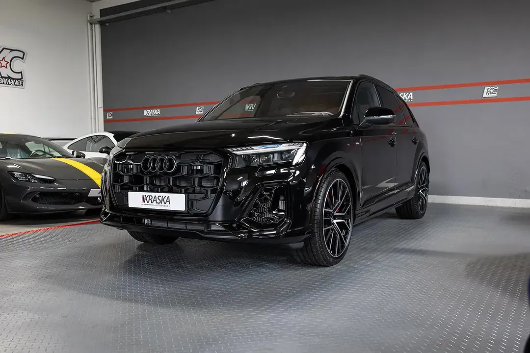 Audi Q7 - Thumbnail 6