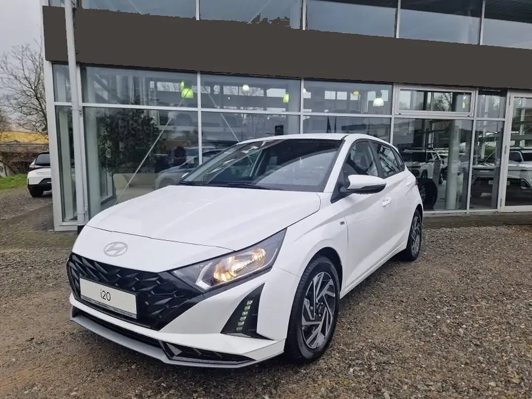 Hyundai i20 - Thumbnail 1