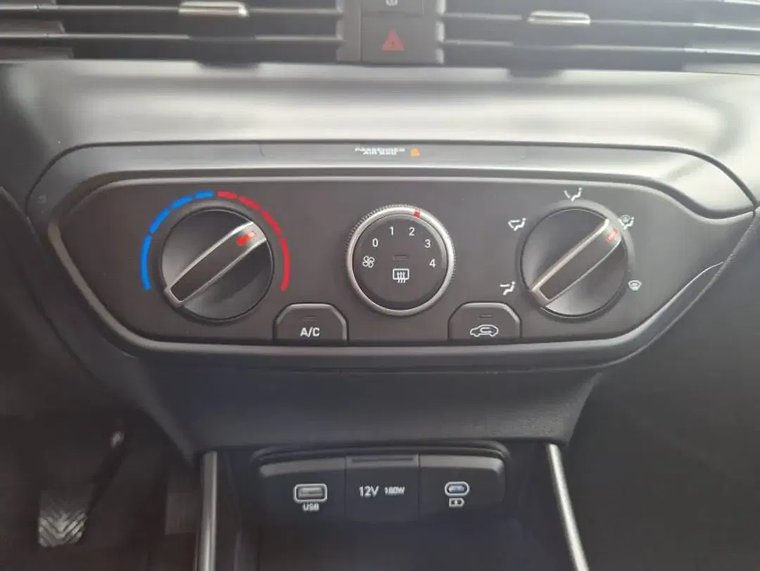 Hyundai i20 - Thumbnail 15