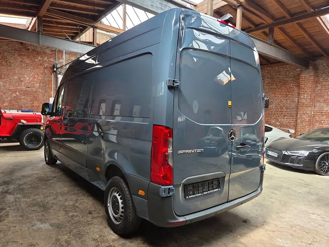 Mercedes-Benz Sprinter - Thumbnail 7