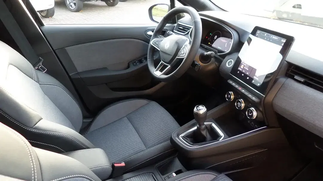 Renault Clio - Thumbnail 9