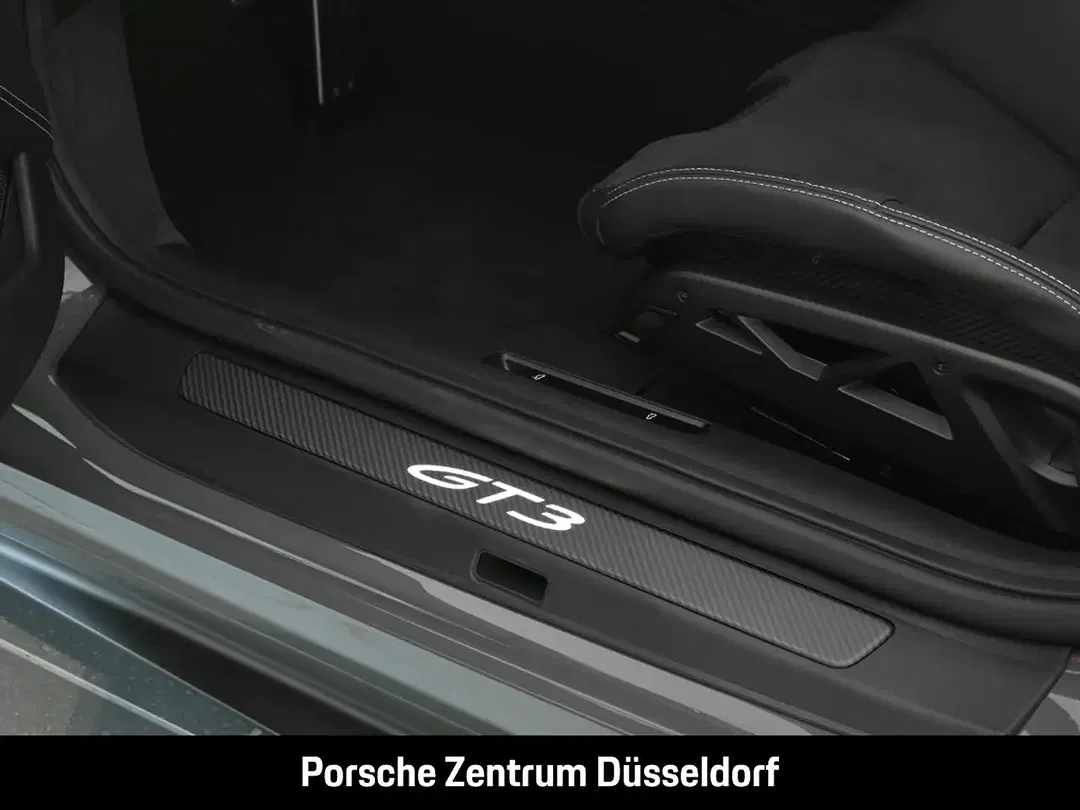 Porsche 992 - Thumbnail 14