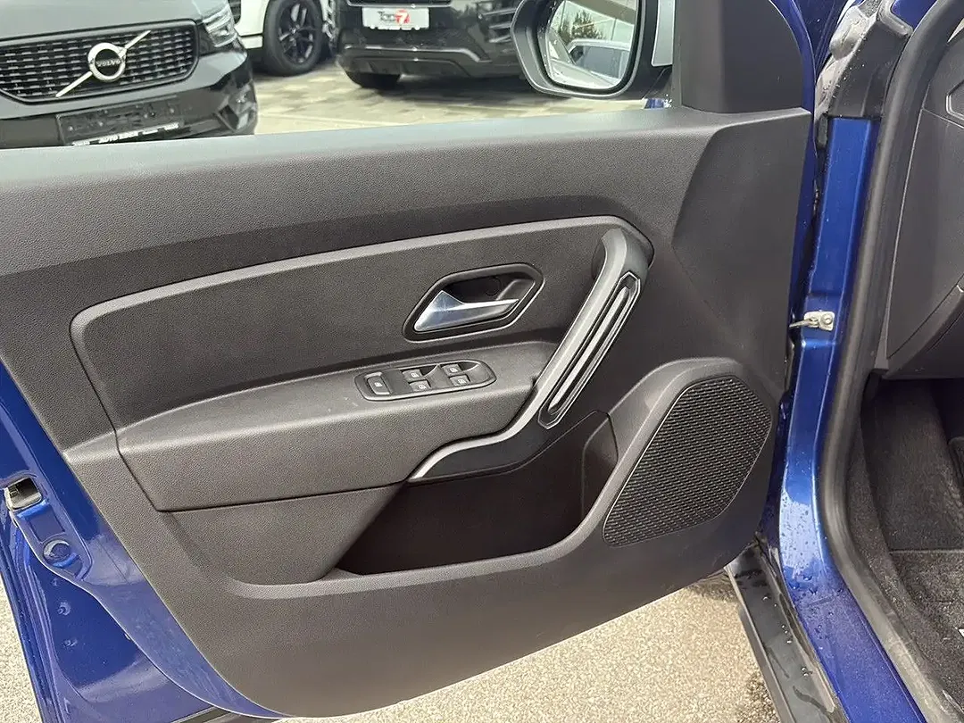 Dacia Duster - Thumbnail 9