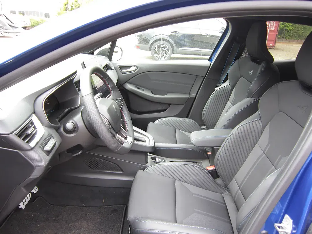Renault Clio - Thumbnail 11