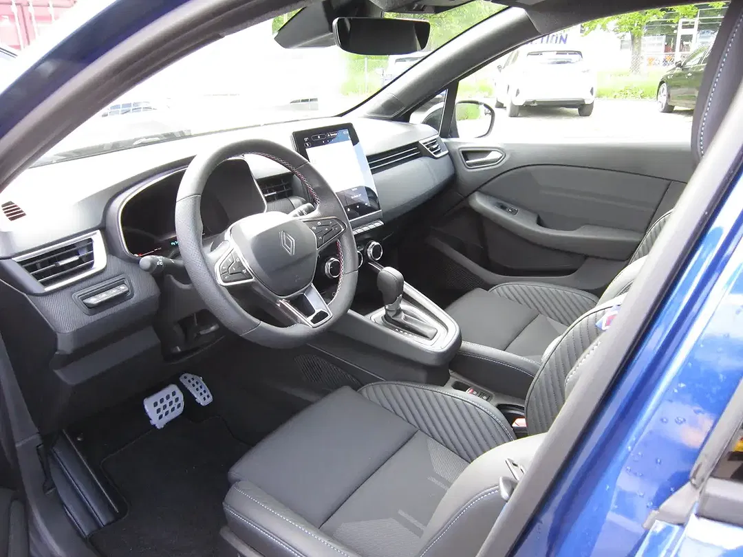 Renault Clio - Thumbnail 13