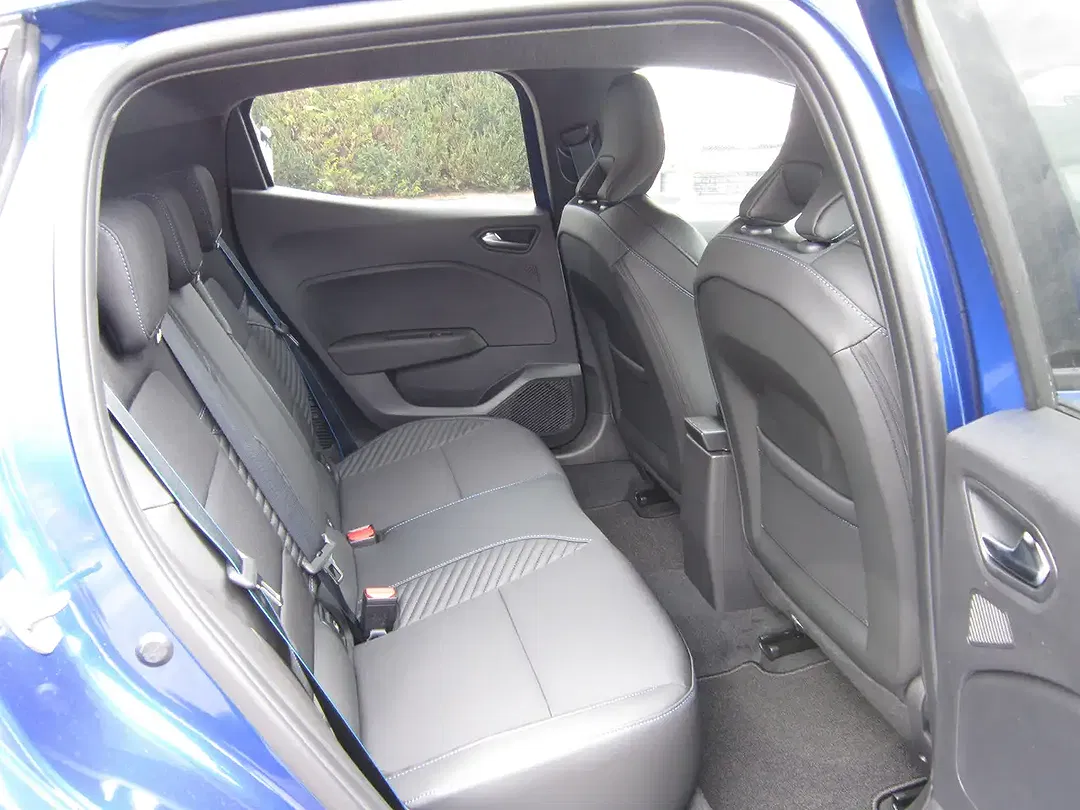 Renault Clio - Thumbnail 14