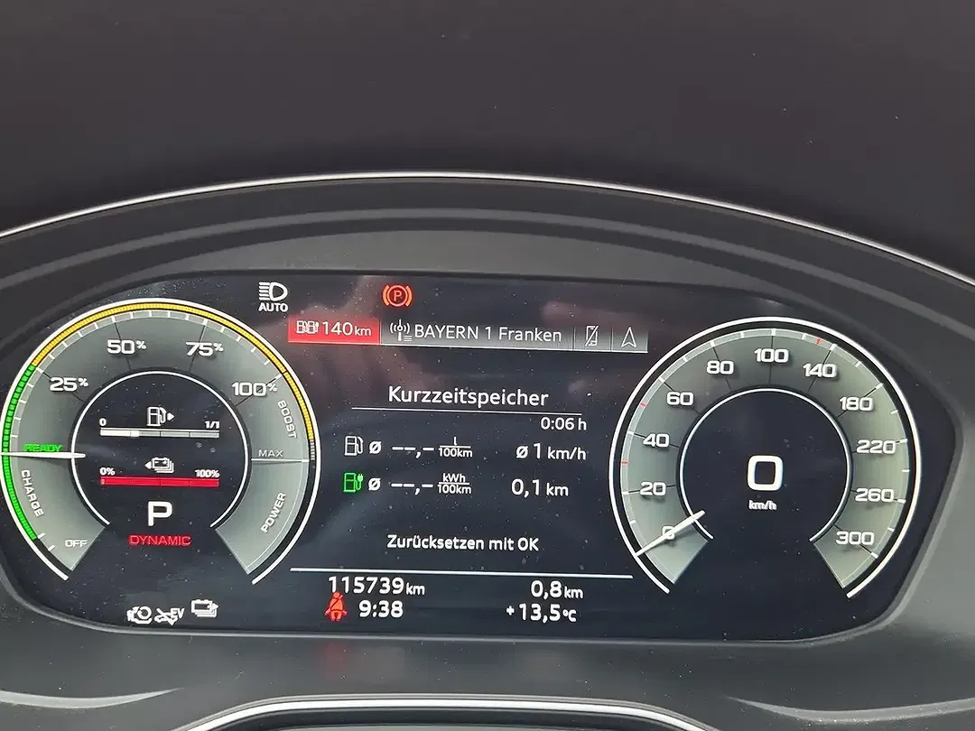 Audi Q5 - Thumbnail 11