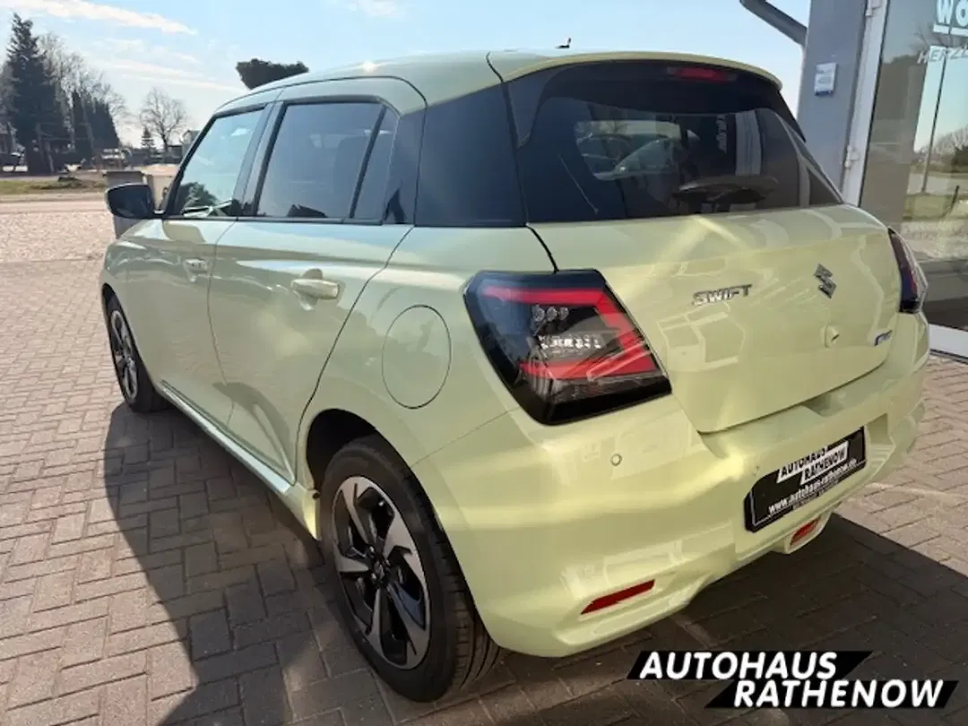 Suzuki Swift - Thumbnail 10