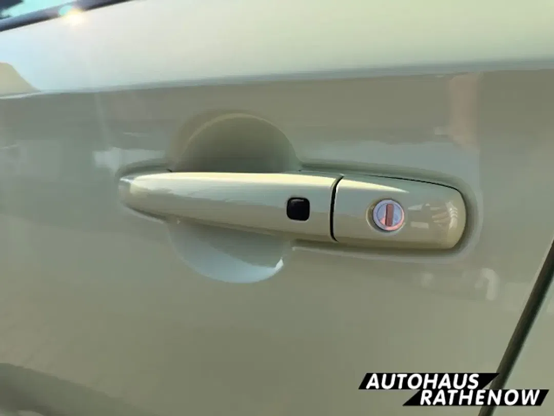 Suzuki Swift - Thumbnail 13