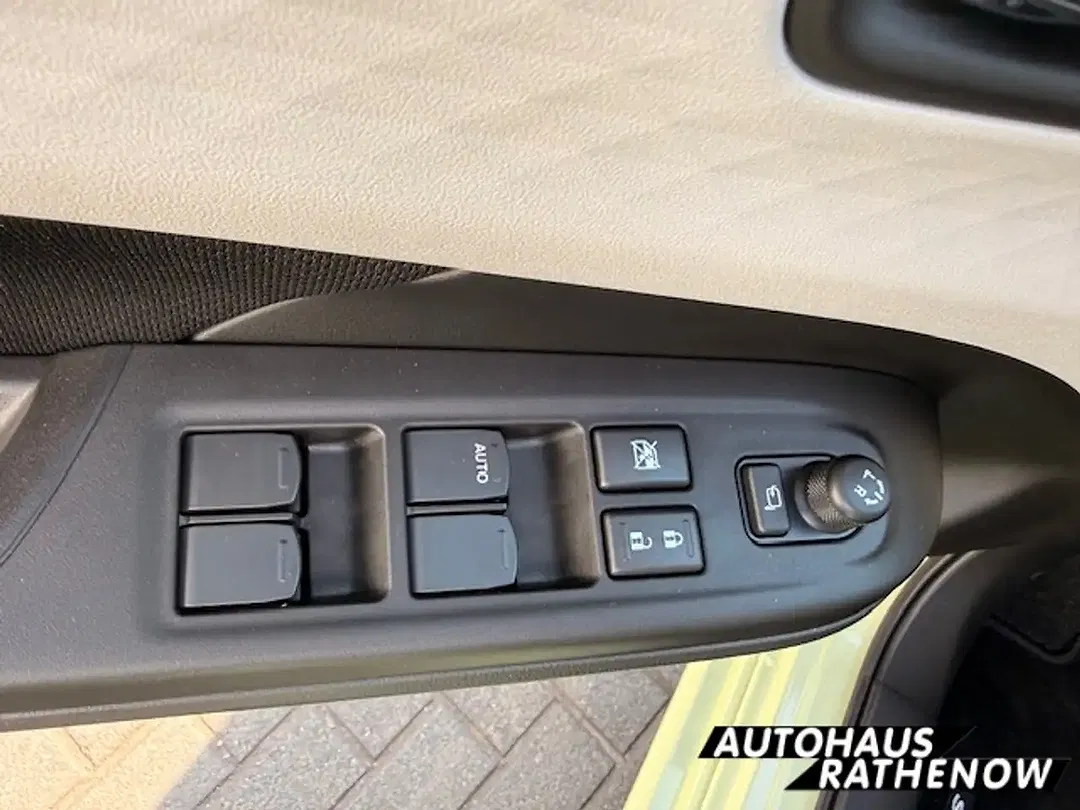 Suzuki Swift - Thumbnail 14