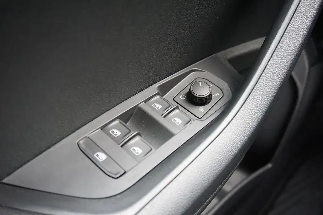 Skoda Karoq - Thumbnail 14