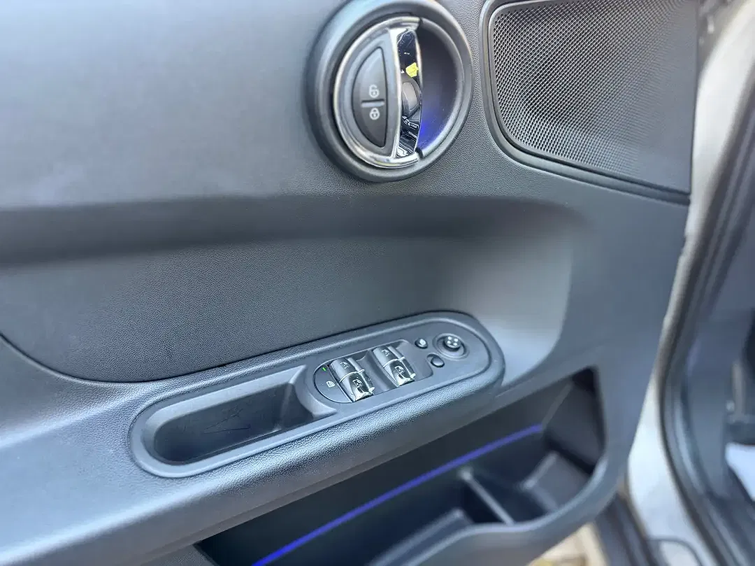 MINI One Countryman - Thumbnail 15