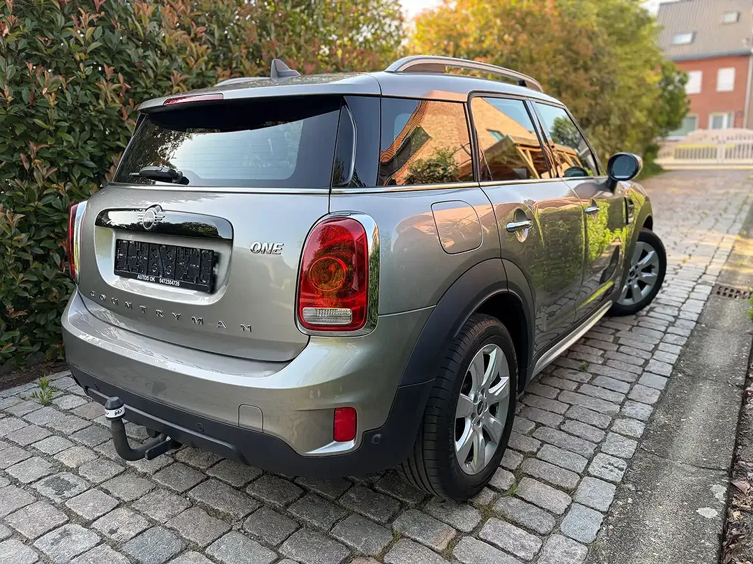 MINI One Countryman - Thumbnail 3