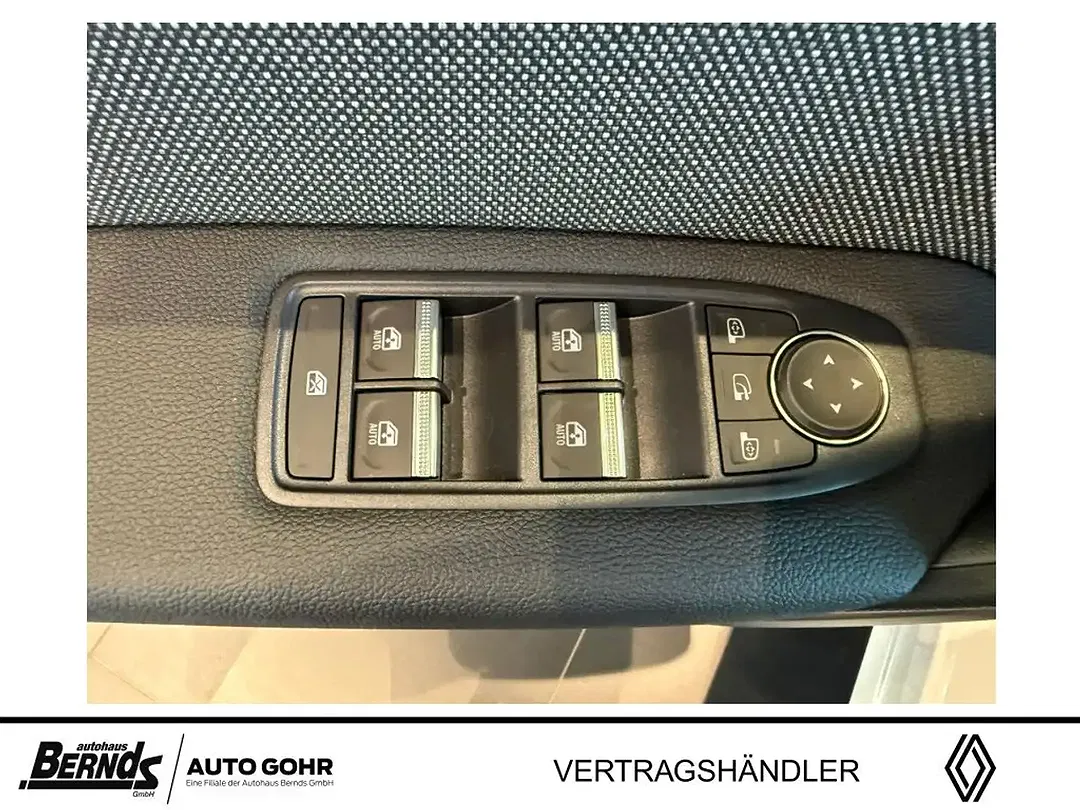 Renault Captur - Thumbnail 14