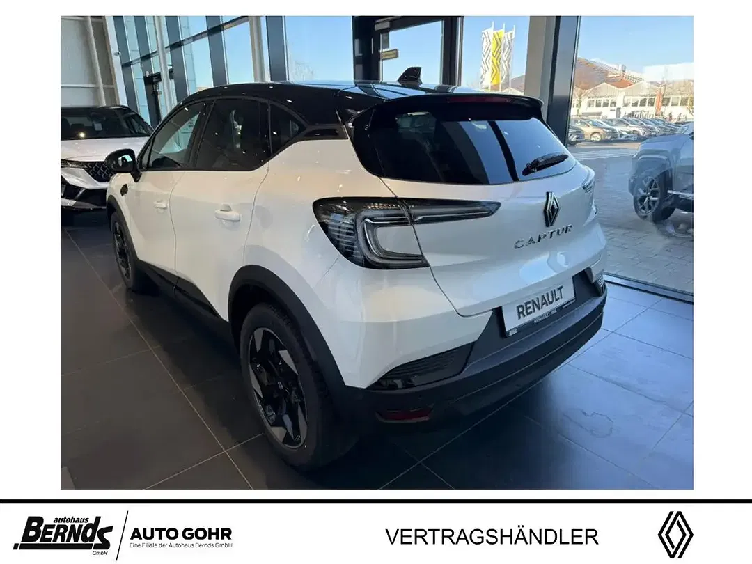 Renault Captur - Thumbnail 3