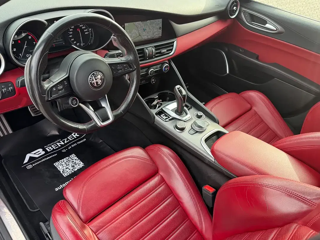 Alfa Romeo Giulia - Thumbnail 11