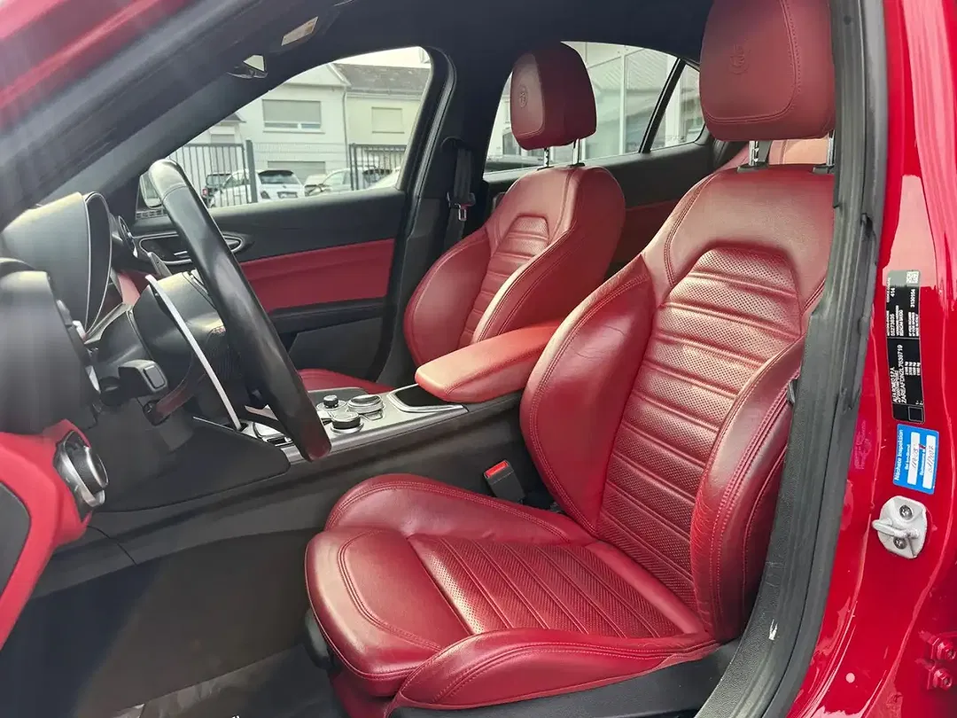 Alfa Romeo Giulia - Thumbnail 13