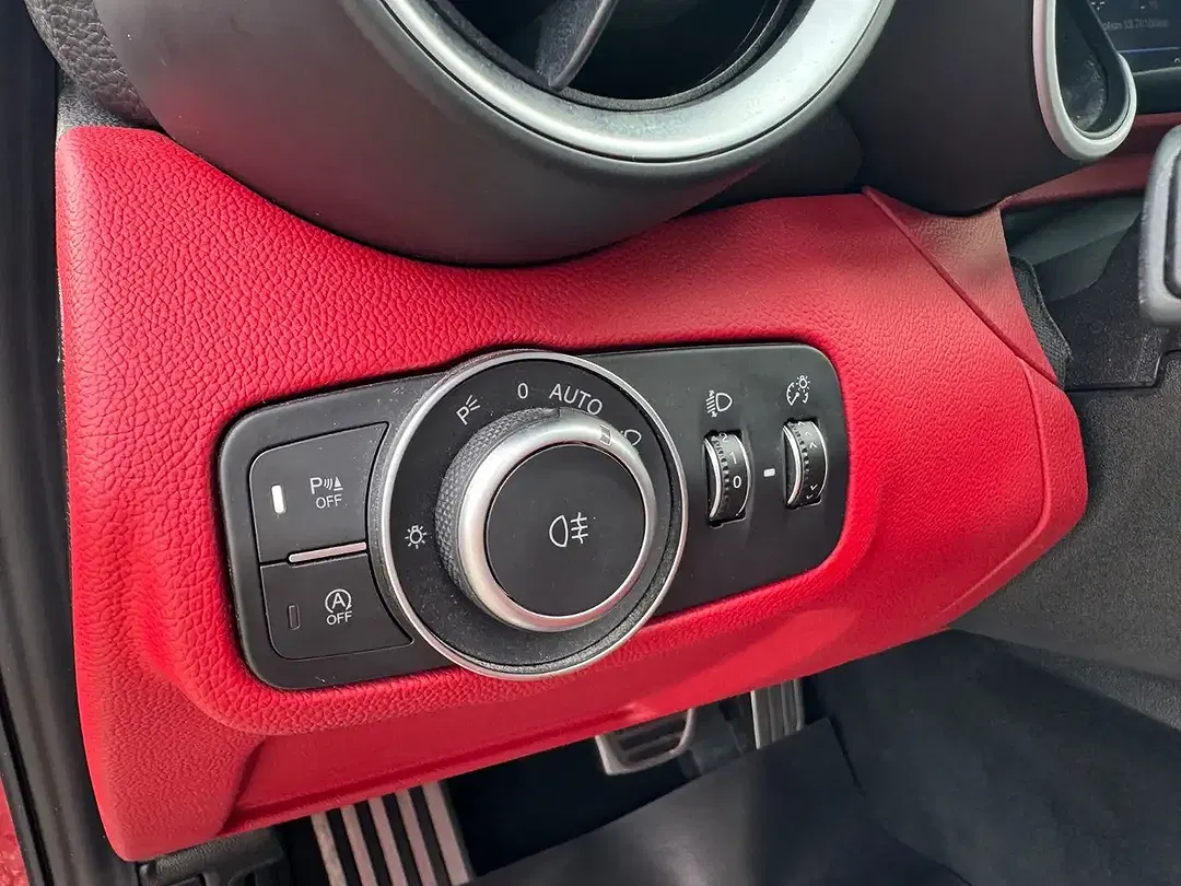 Alfa Romeo Giulia - Thumbnail 15