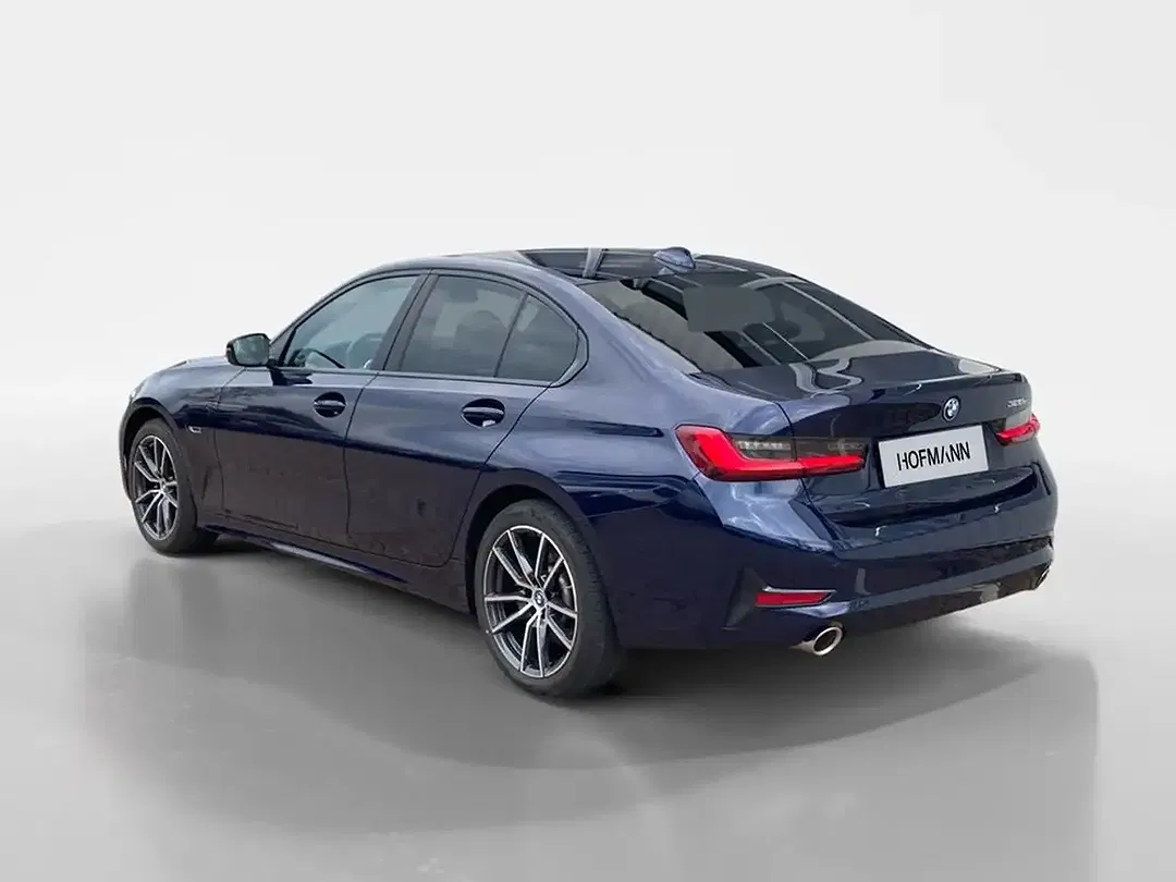 BMW 320 - Thumbnail 5