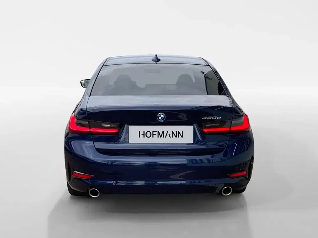 BMW 320 - Thumbnail 6