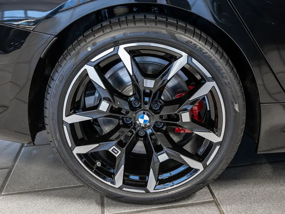 BMW 320 - Thumbnail 8