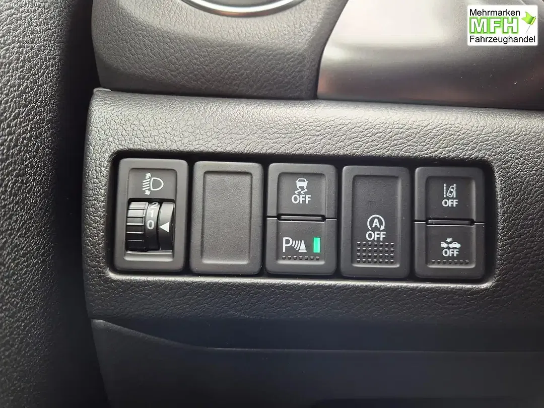 Suzuki Vitara - Thumbnail 14