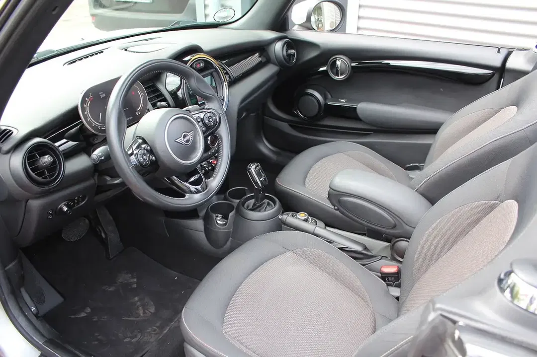 MINI Cooper Cabrio - Thumbnail 13