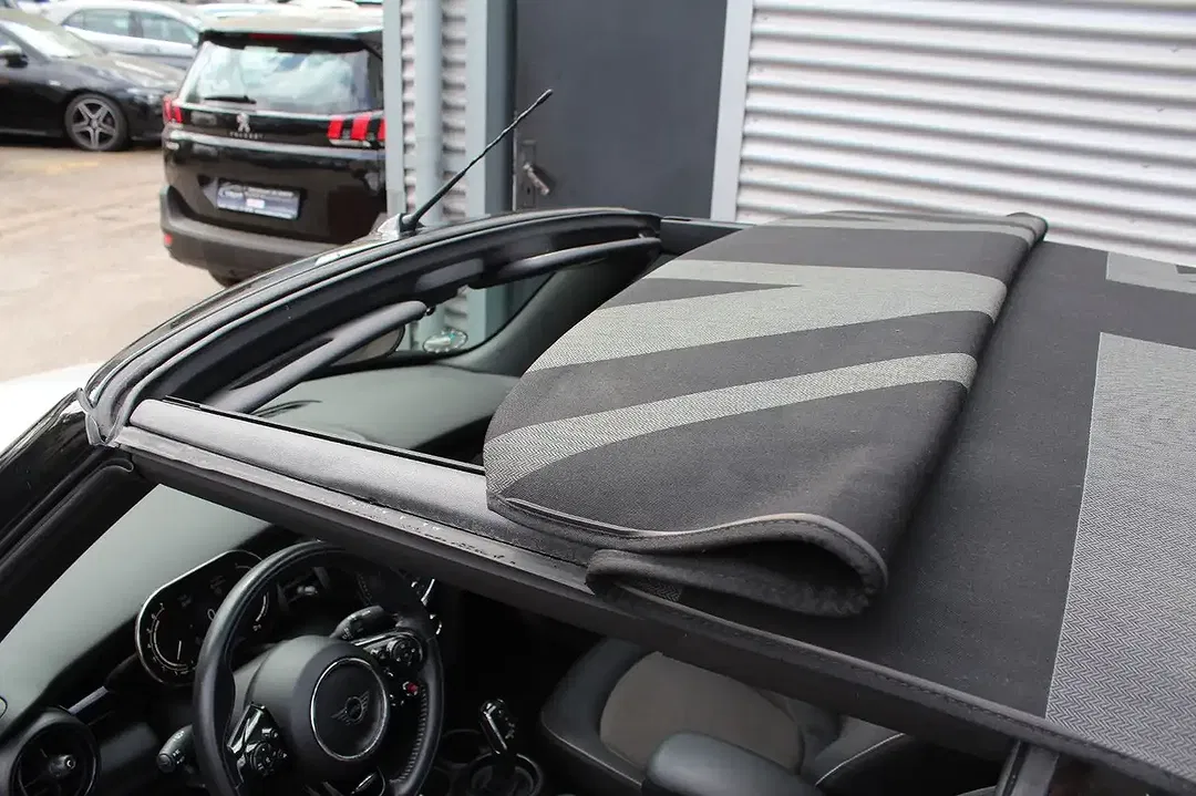 MINI Cooper Cabrio - Thumbnail 7