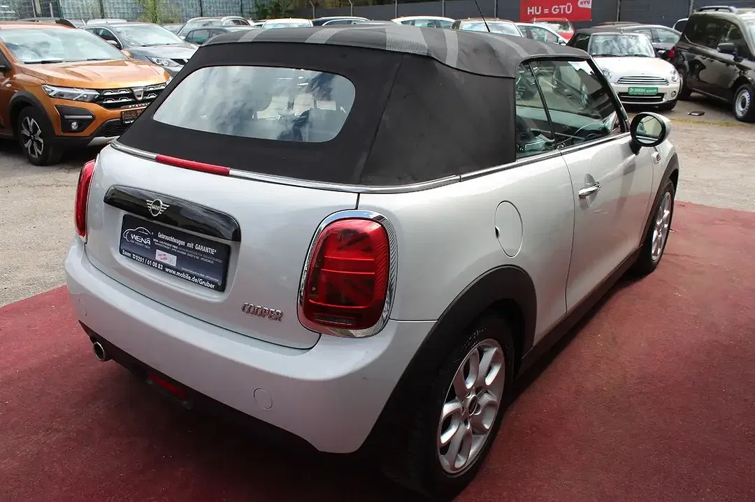 MINI Cooper Cabrio - Thumbnail 9