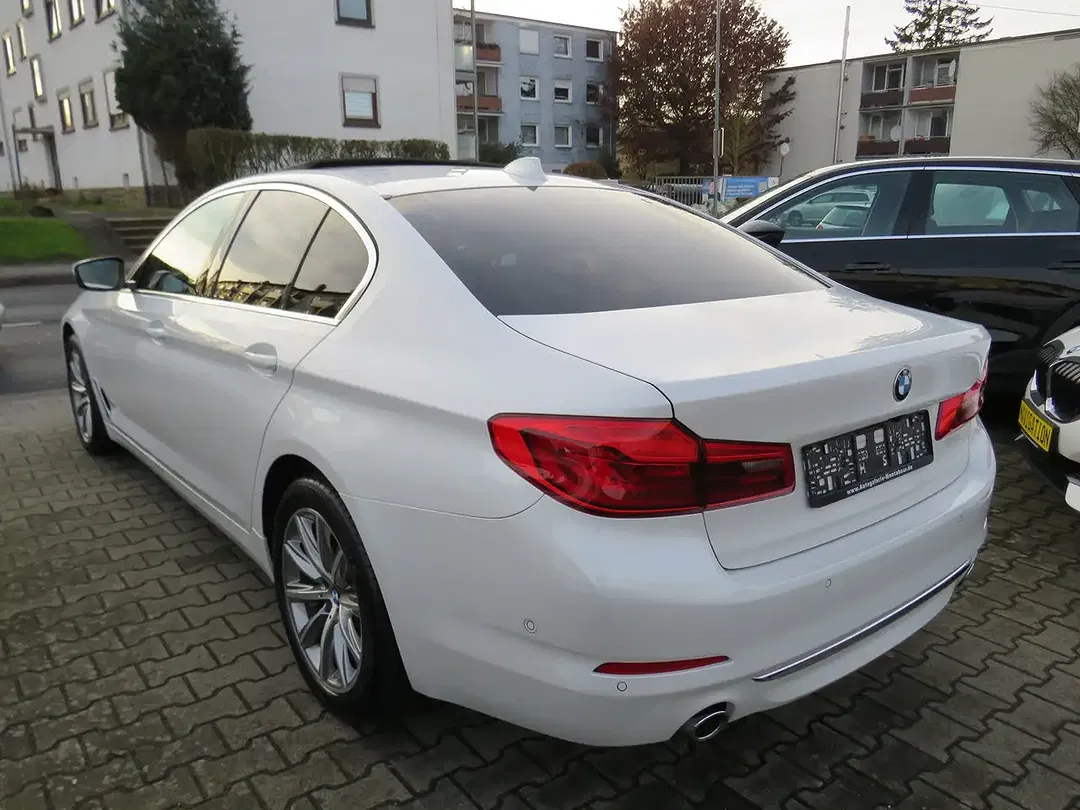 BMW 520 - Thumbnail 4