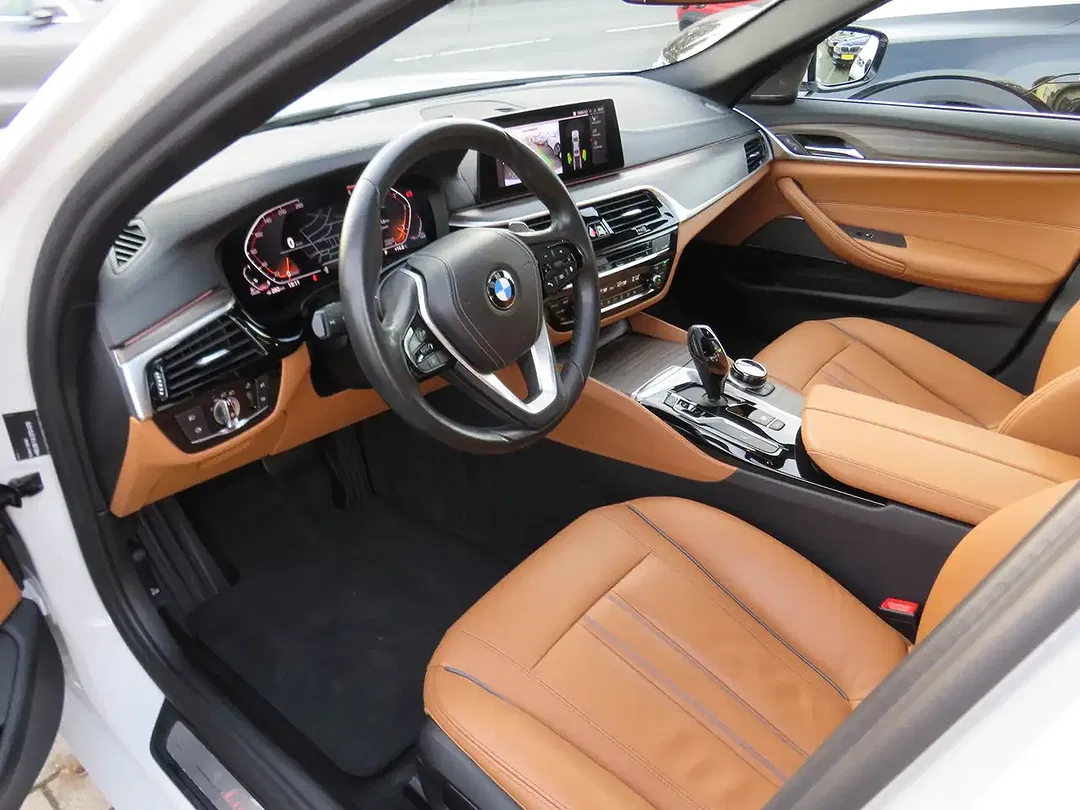 BMW 520 - Thumbnail 7