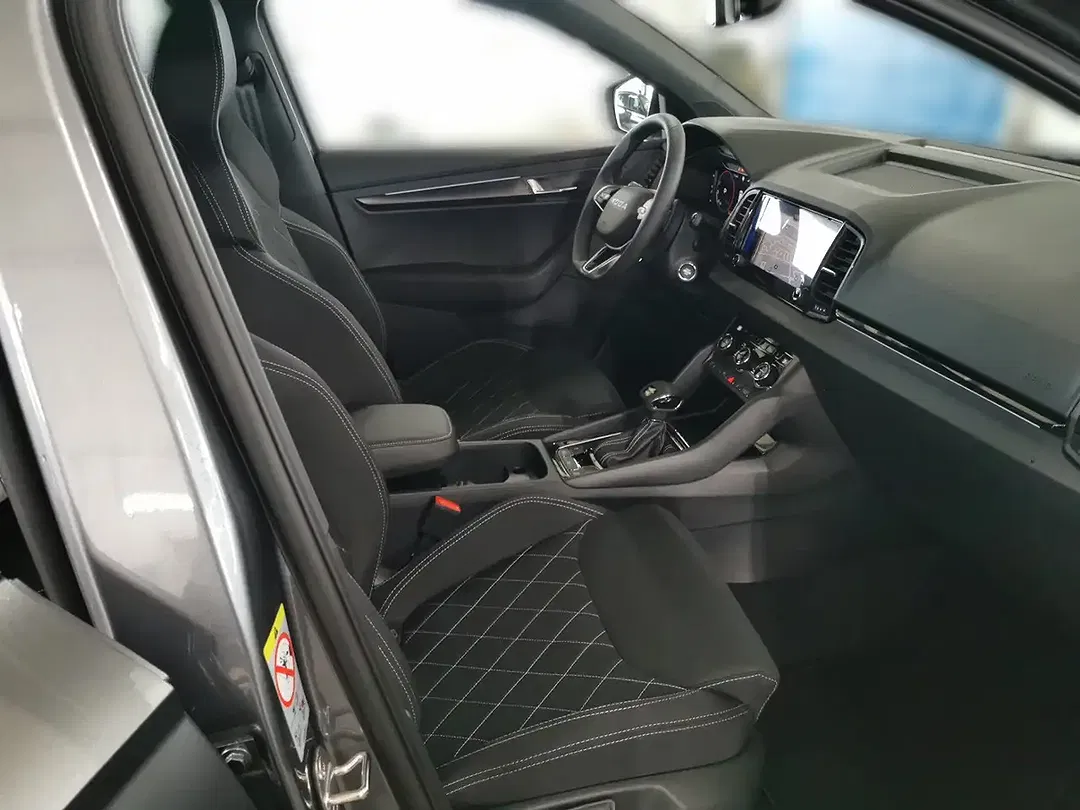Skoda Karoq - Thumbnail 11
