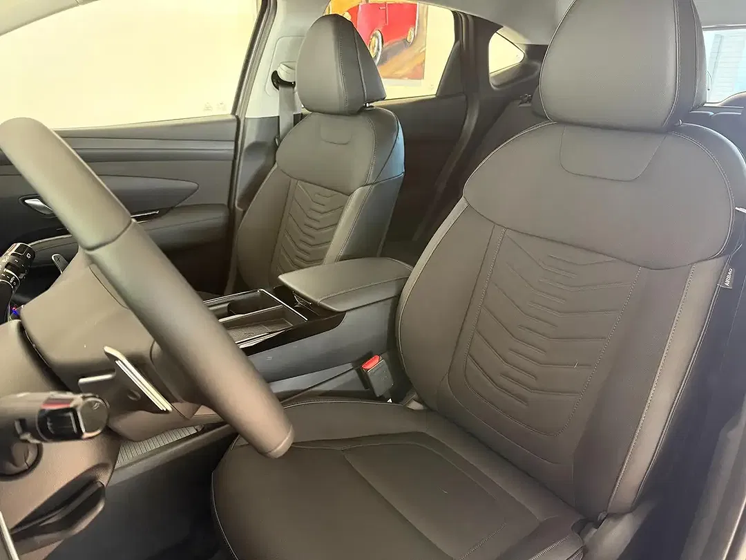 Hyundai TUCSON - Thumbnail 9