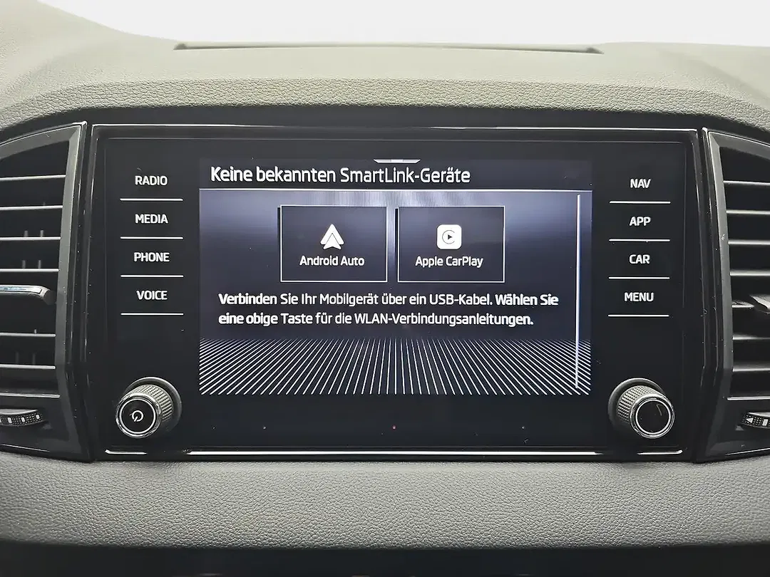 Skoda Karoq - Thumbnail 9