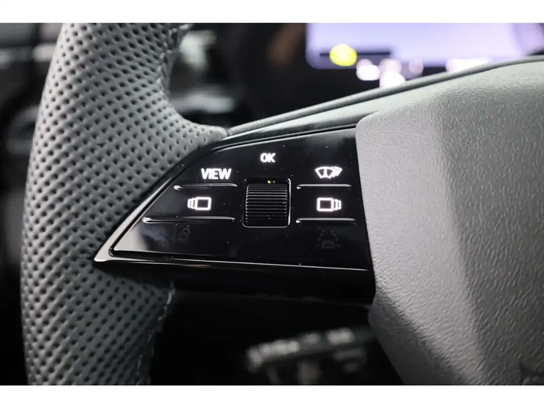 Audi A6 - Thumbnail 13
