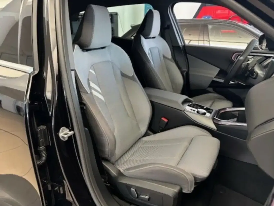 BMW X3 - Thumbnail 8