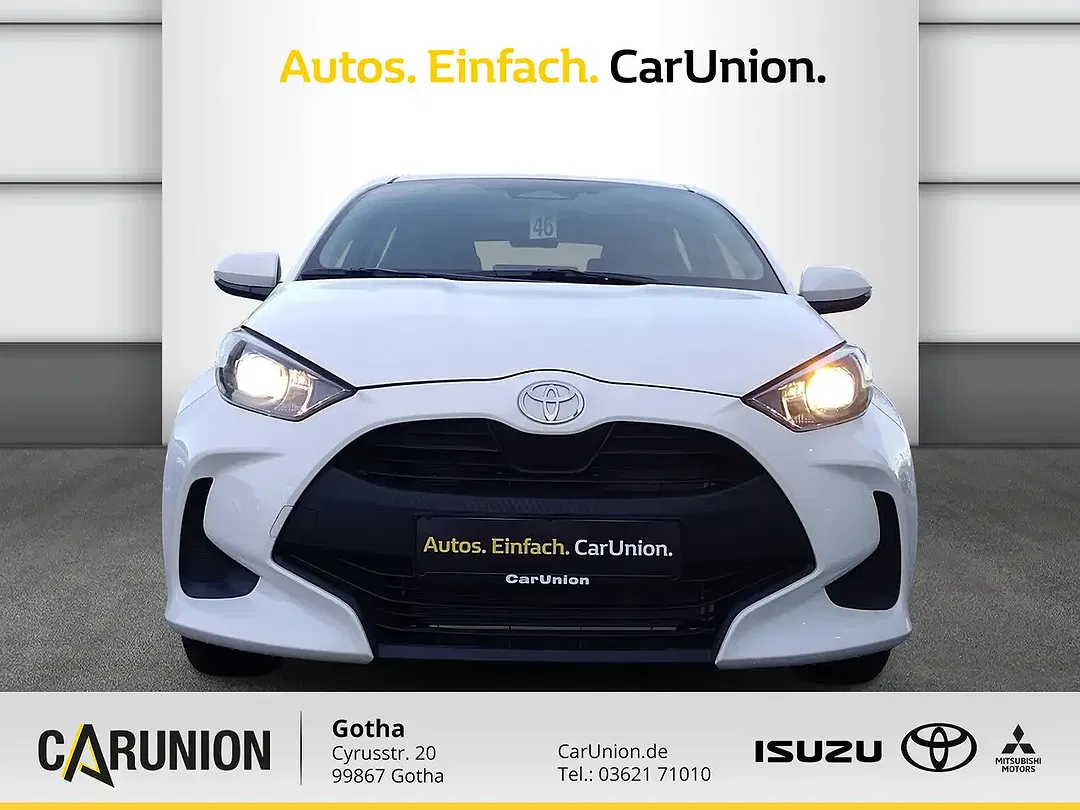 Toyota Yaris - Thumbnail 2
