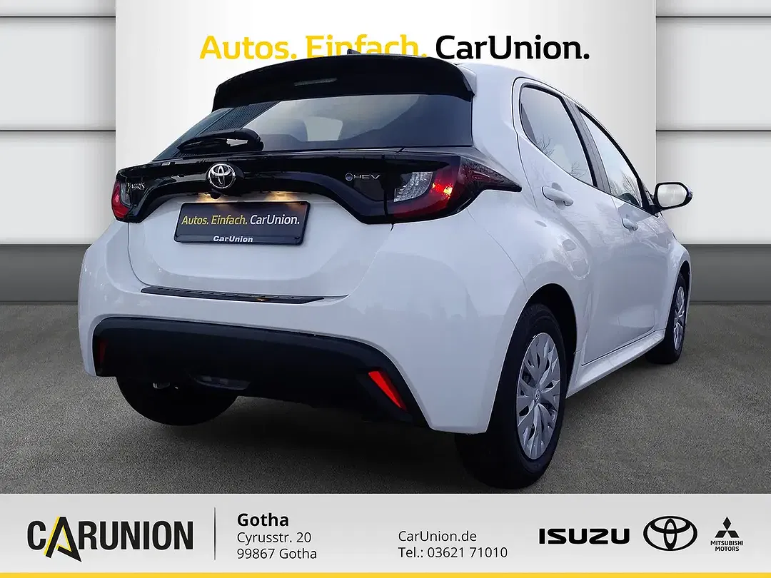Toyota Yaris - Thumbnail 4