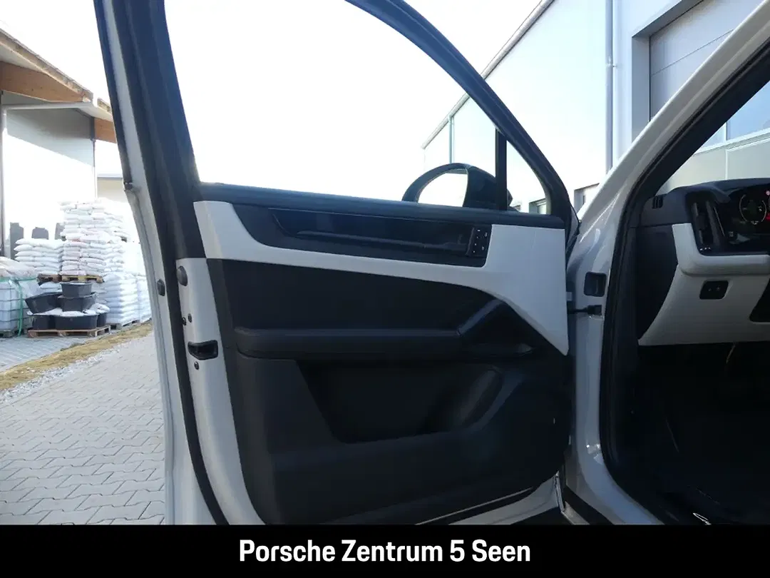 Porsche Cayenne - Thumbnail 16