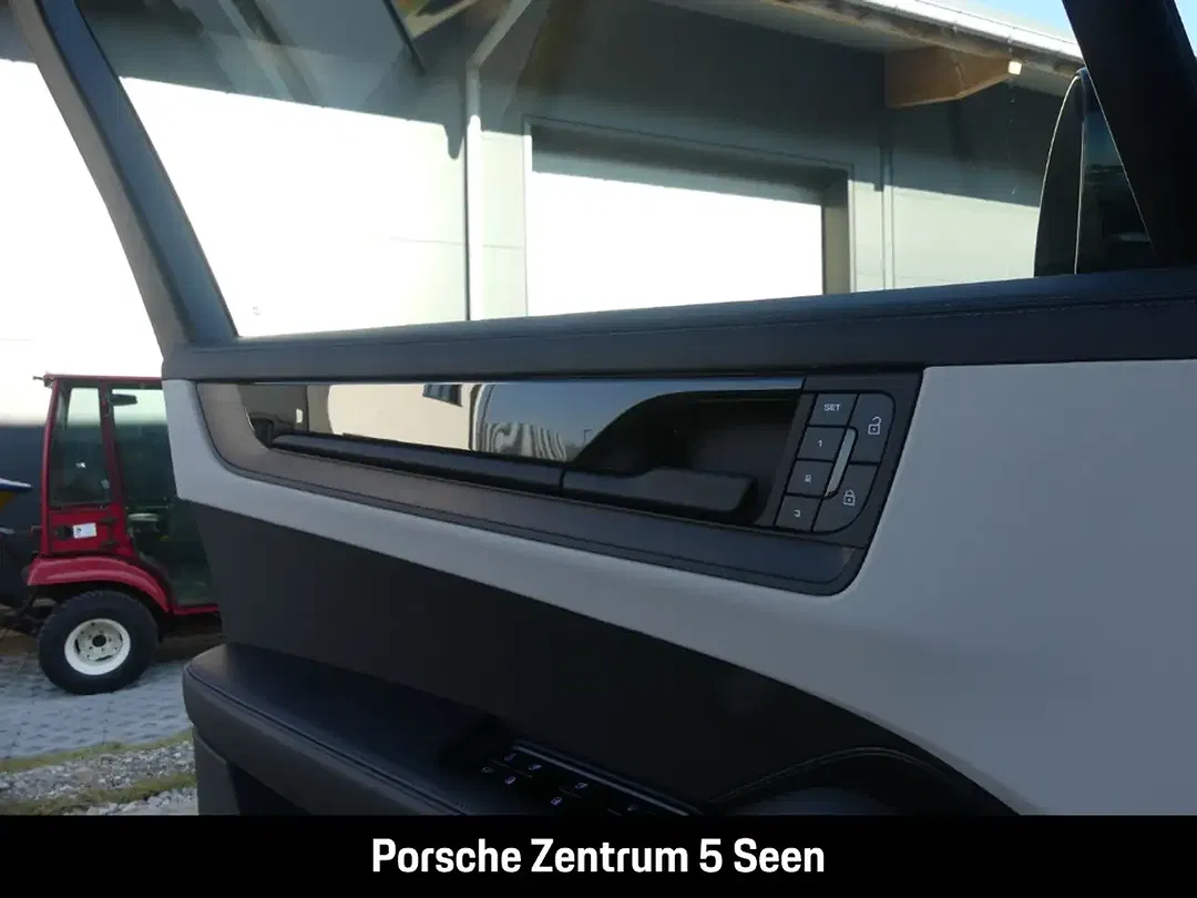 Porsche Cayenne - Thumbnail 17