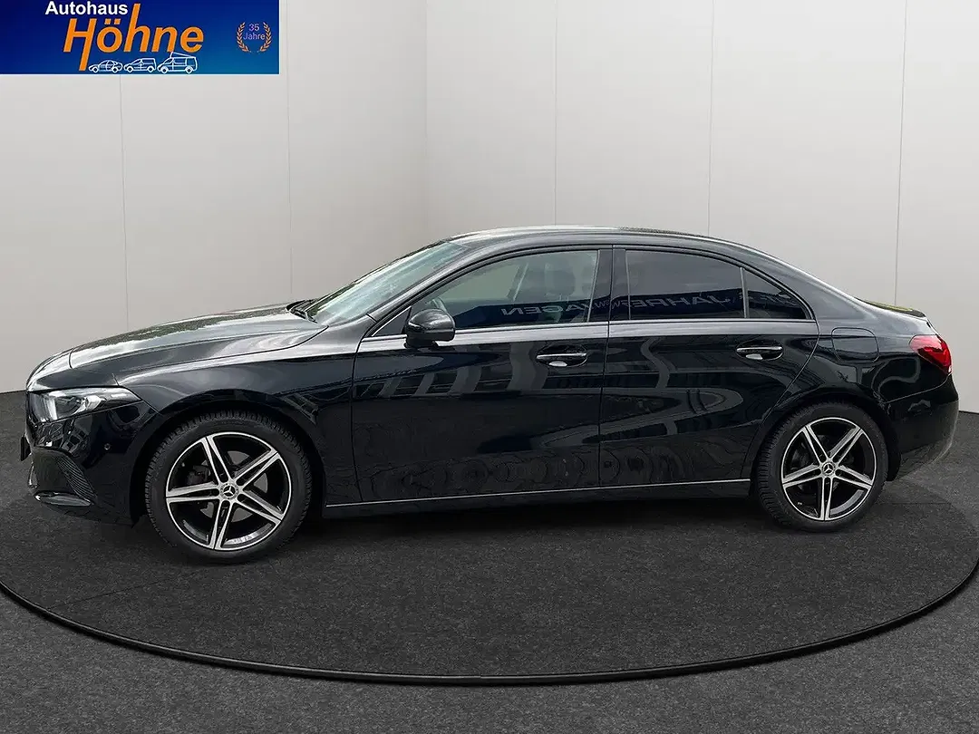 Mercedes-Benz A 200 - Thumbnail 2