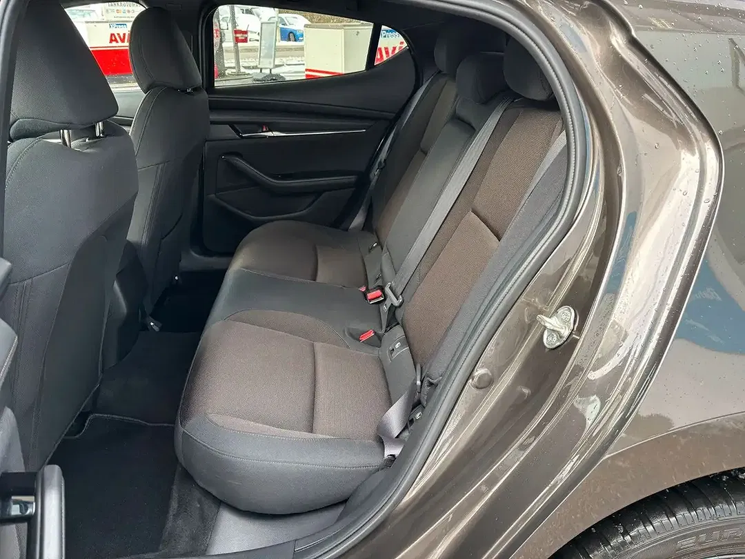 Mazda 3 - Thumbnail 12