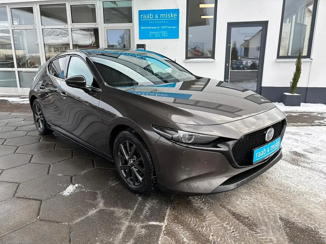 Mazda 3 - Thumbnail 8