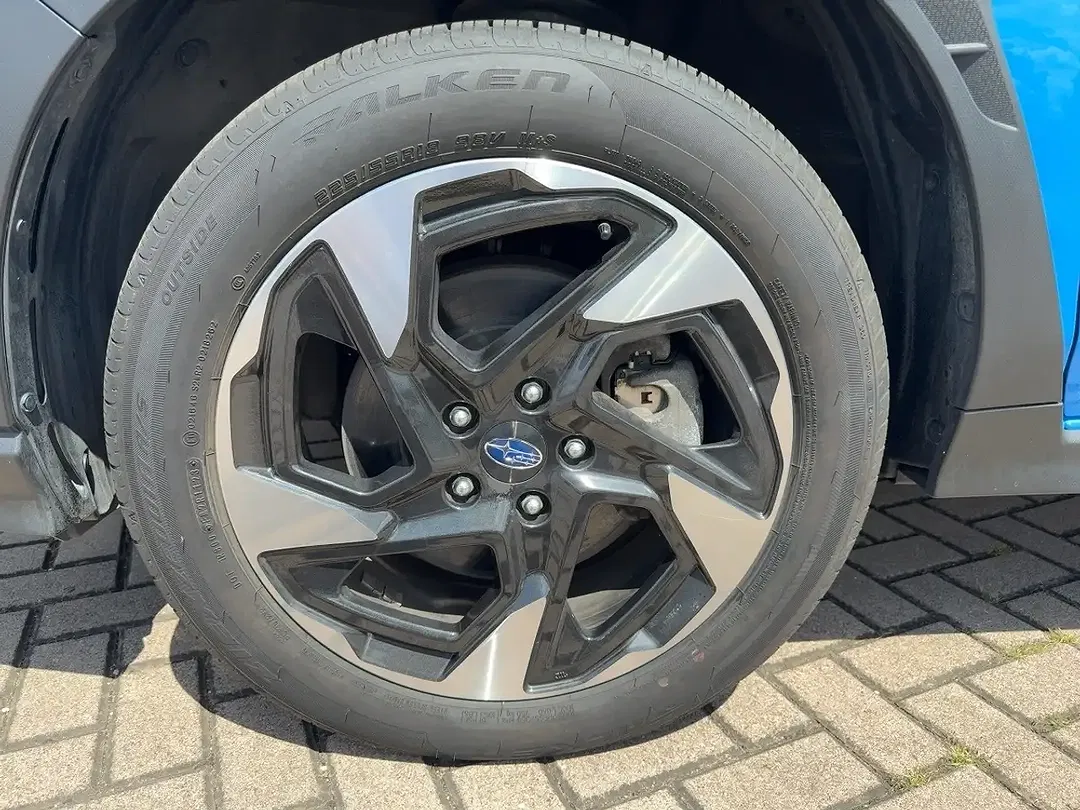 Subaru Crosstrek - Thumbnail 7
