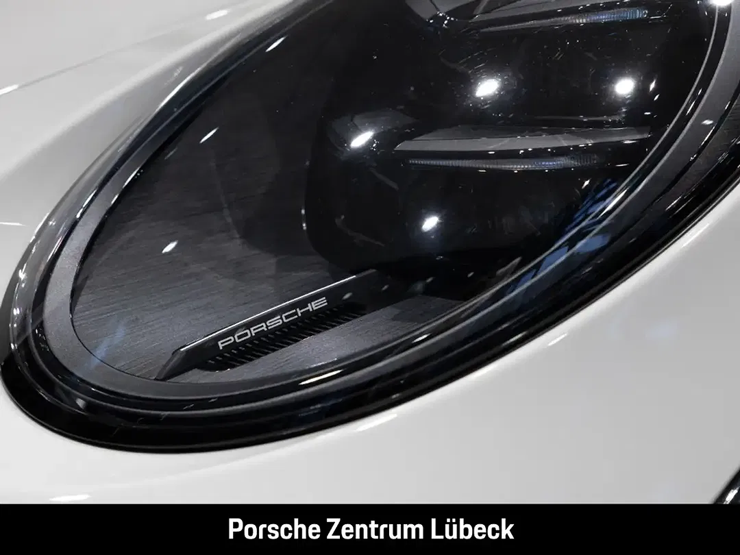Porsche 992 - Thumbnail 11